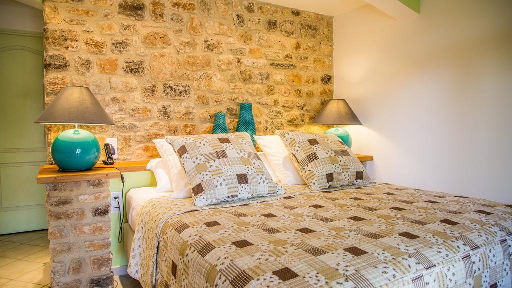 Bed & Breakfast Sur Les Hauteurs Du Luberon-chez Lisett Caseneuve