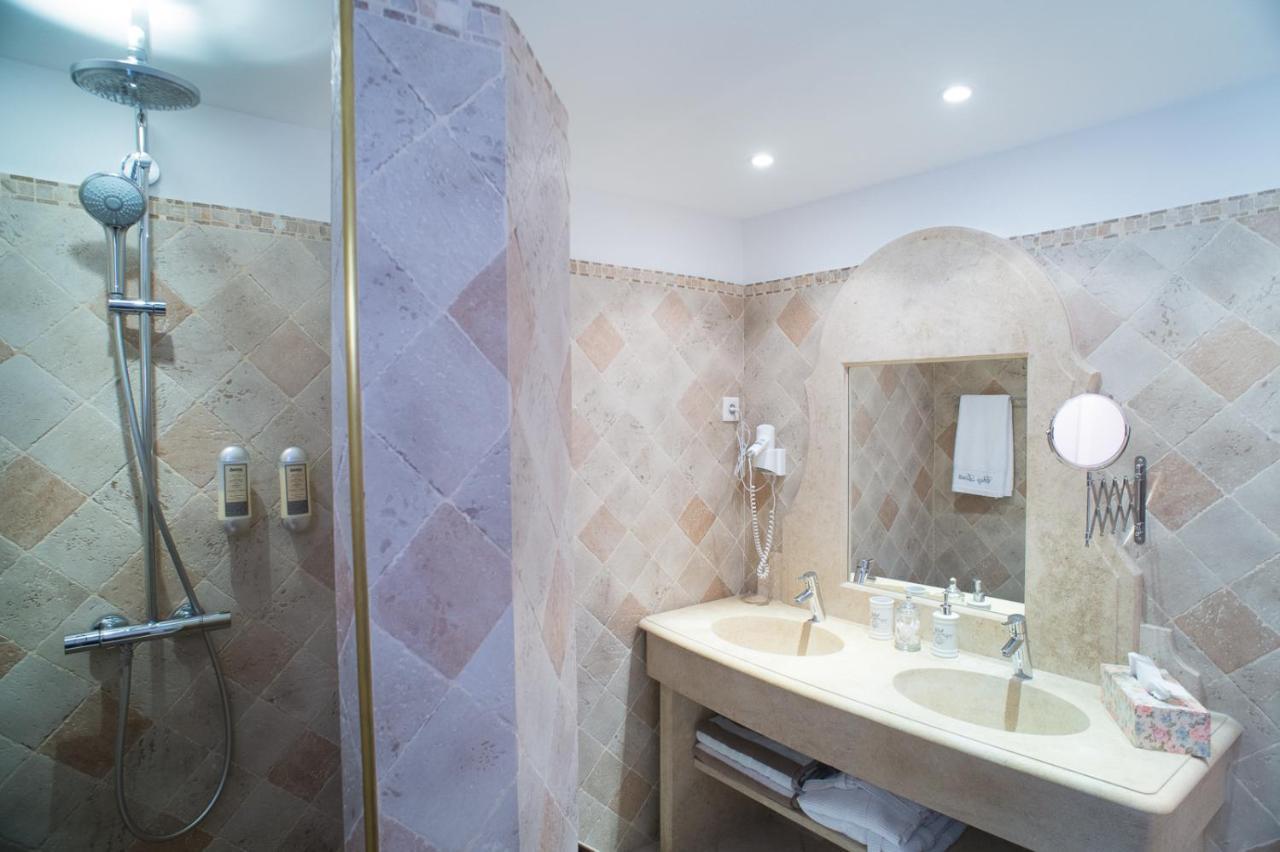 Sur Les Hauteurs Du Luberon-chez Lisett Bed & Breakfast